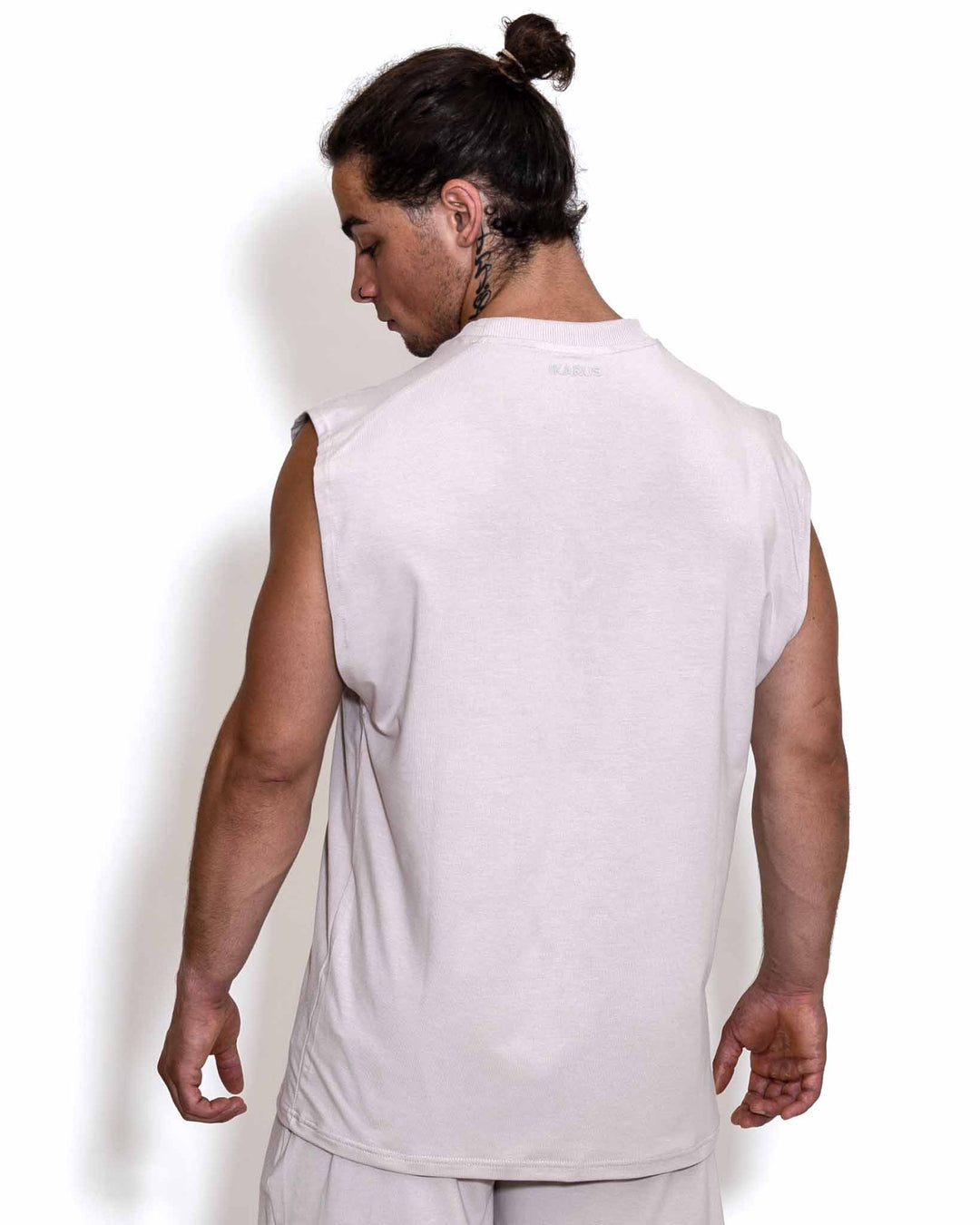 PHOENIX No Sleeve Shirt | silversand