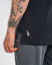 Detail IKARUS Yoga & Sport T-Shirt Herren, Unisex schwarz nachhaltige Materialien